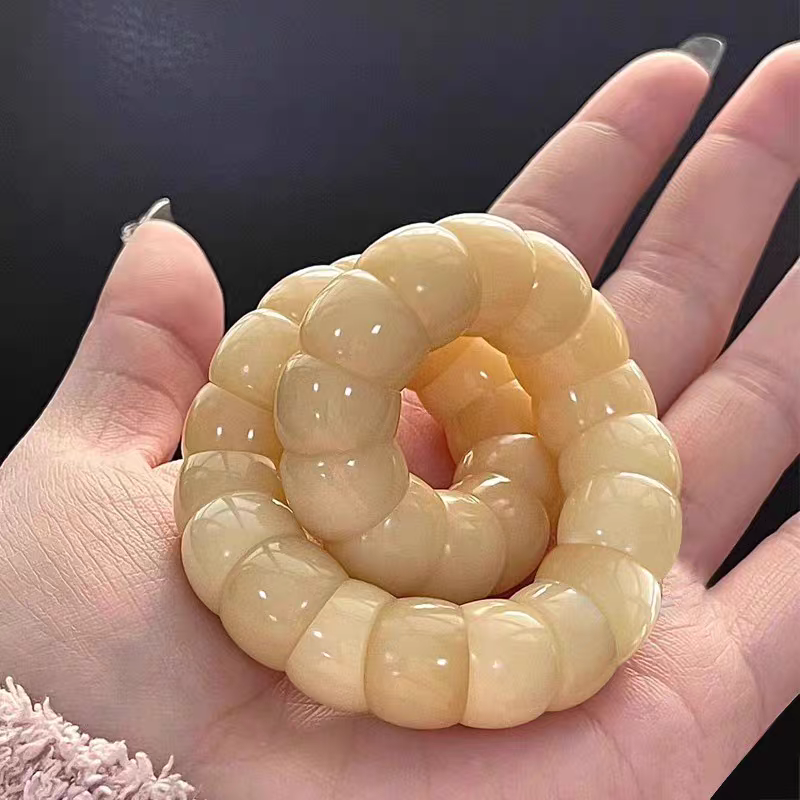 Butter Yellow Worm