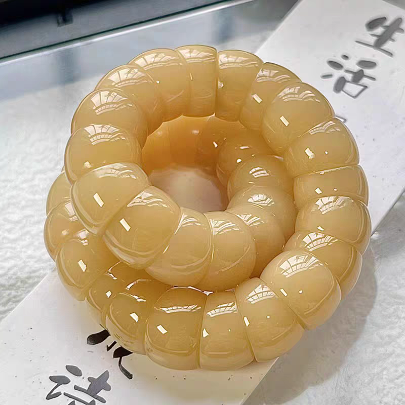 Butter Yellow Worm